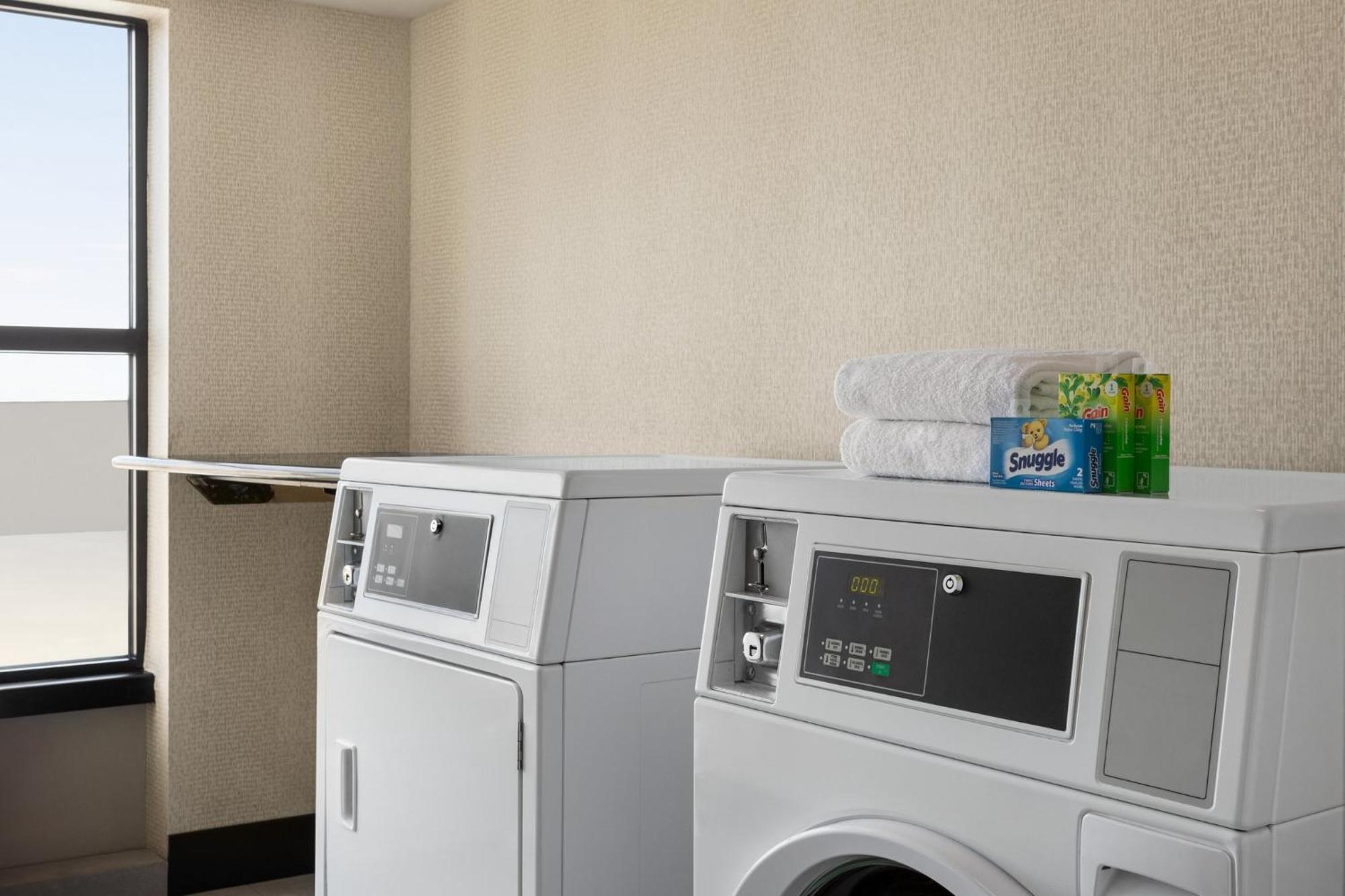 Holiday Inn Columbus-Hilliard By Ihg New Rome Eksteriør bilde